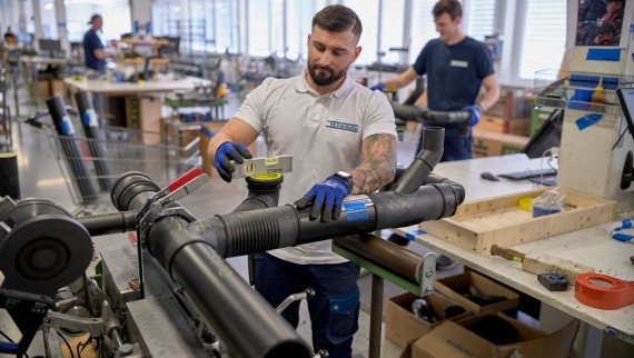 Prefabrikácia zvukovo izolačného kanalizačného systému Geberit Silent-db20 Prefabrikácia zvukovo izolačného kanalizačného systému Geberit Silent-db20