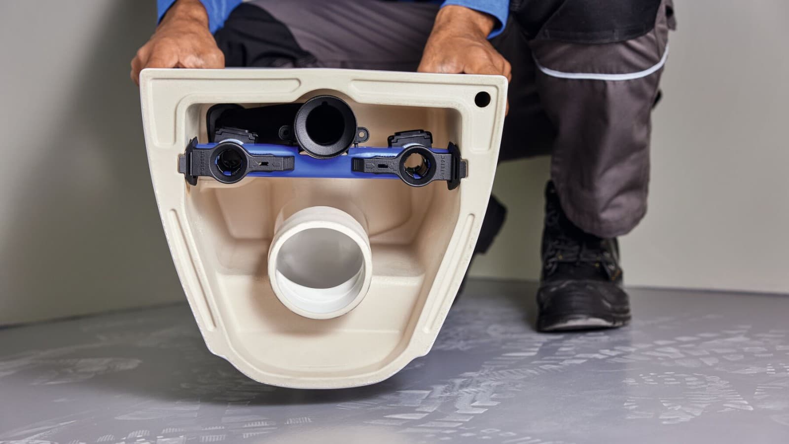 Vopred namontovaná montážna tyč na závesnom WC Acanto Vopred namontovaná montážna tyč na závesnom WC Acanto