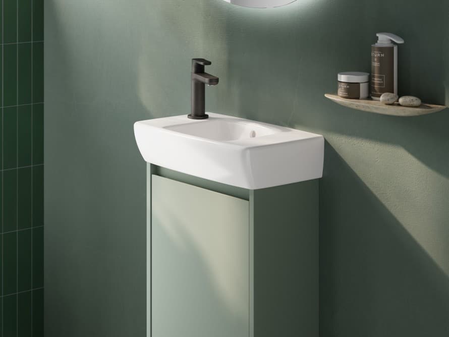 Kúpeľňová série Geberit Selnova Compact do hosťovských a malých kúpeľní. Kúpeľňová série Geberit Selnova Compact do hosťovských a malých kúpeľní.